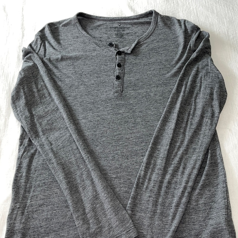 American Eagle Long Sleeve Tee